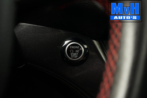 Ford Kuga 1.5 EcoBoost ST Line|PANO|STOEL/STUUR.VERW|TREKHAAK