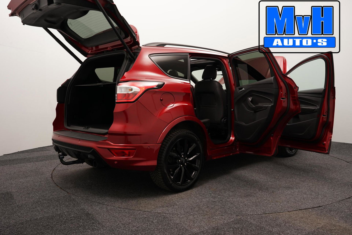 Ford Kuga 1.5 EcoBoost ST Line|PANO|STOEL/STUUR.VERW|TREKHAAK