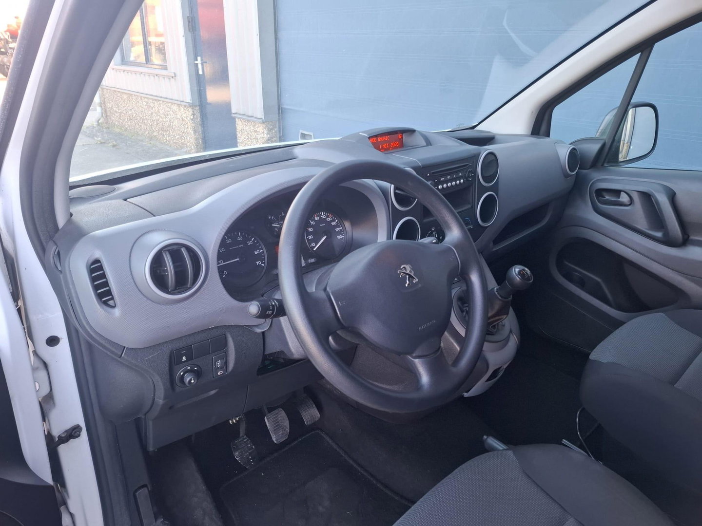 Peugeot Partner 120 1.6 BlueHDi 75 L1 XR AIRCO / DEALER ONDERHOUDEN / EURO 6 / N.A.P