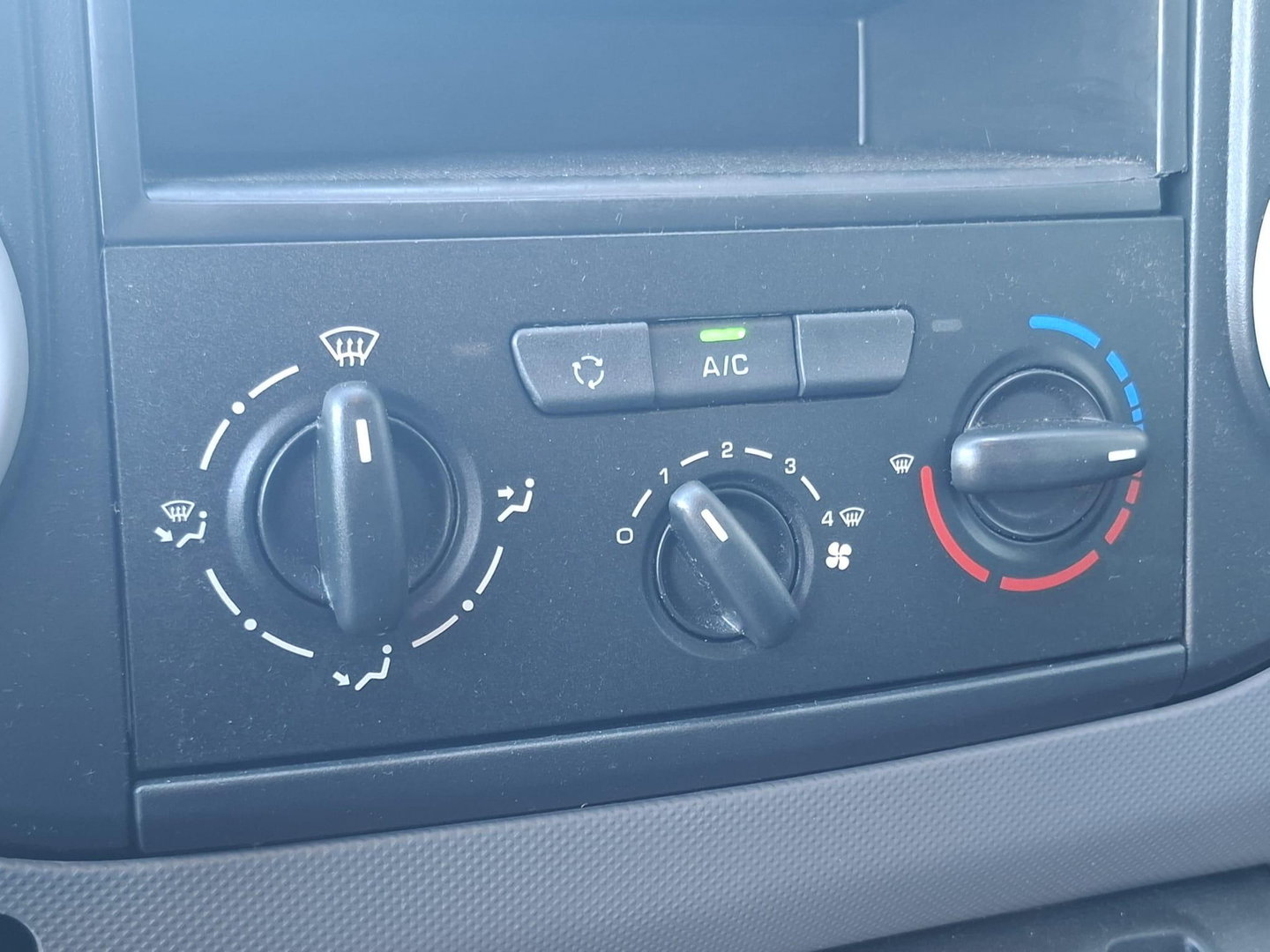 Peugeot Partner 120 1.6 BlueHDi 75 L1 XR AIRCO / DEALER ONDERHOUDEN / EURO 6 / N.A.P