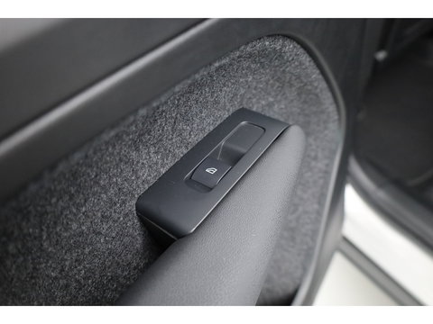 Volvo XC40 2.0 B3 Ultra Dark | Pano-dak | 360 camera | Leer | Pixel LED | ACC | Blis