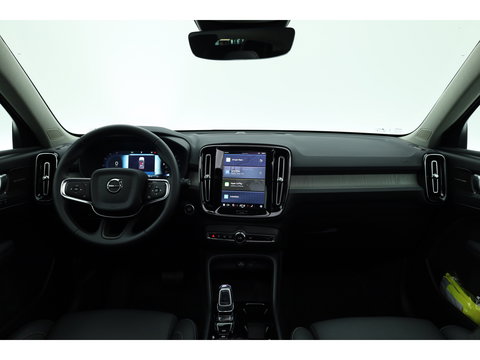 Volvo XC40 2.0 B3 Ultra Dark | Pano-dak | 360 camera | Leer | Pixel LED | ACC | Blis