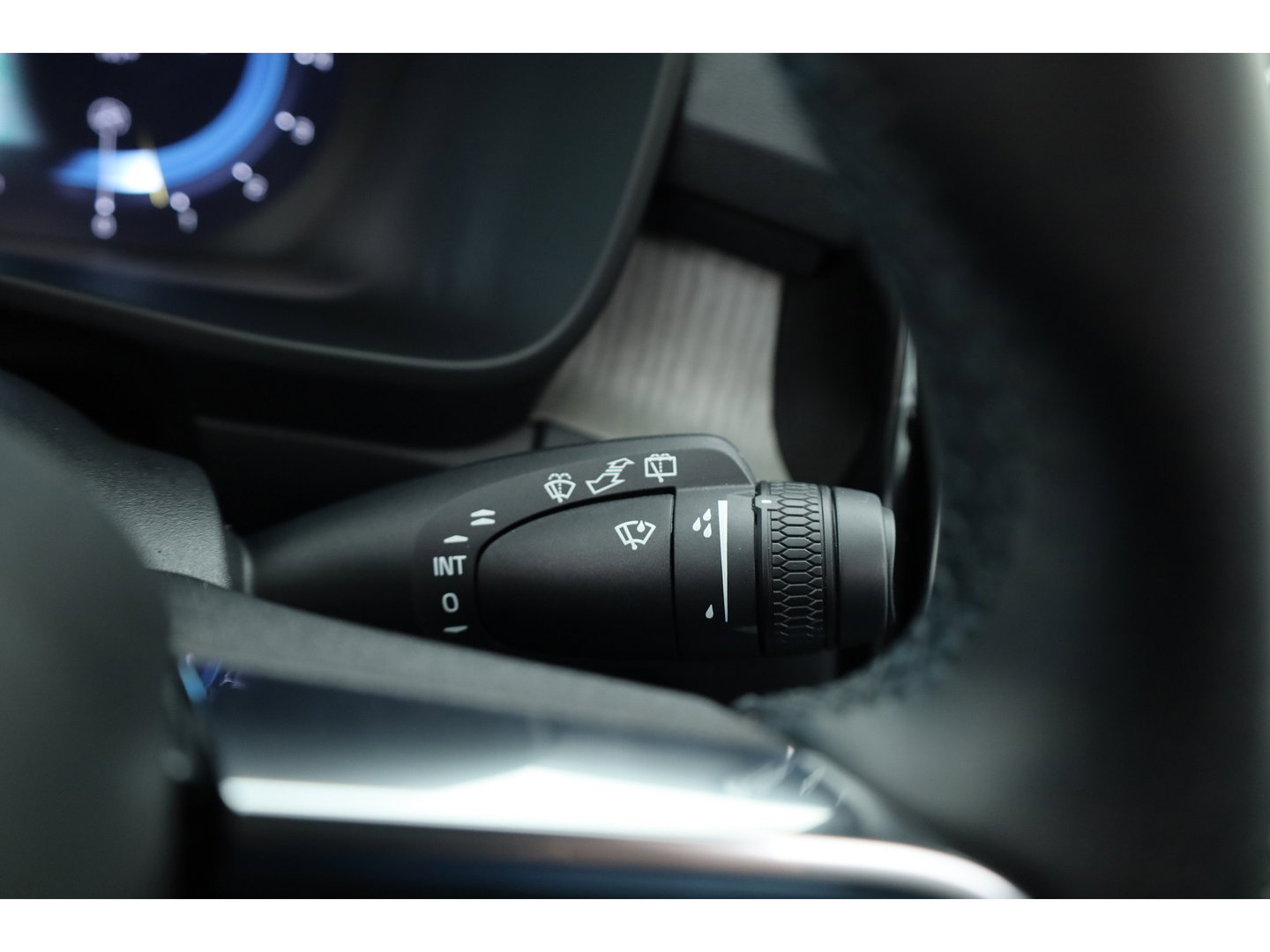 Volvo XC40 2.0 B3 Ultra Dark | Pano-dak | 360 camera | Leer | Pixel LED | ACC | Blis