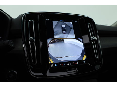 Volvo XC40 2.0 B3 Ultra Dark | Pano-dak | 360 camera | Leer | Pixel LED | ACC | Blis