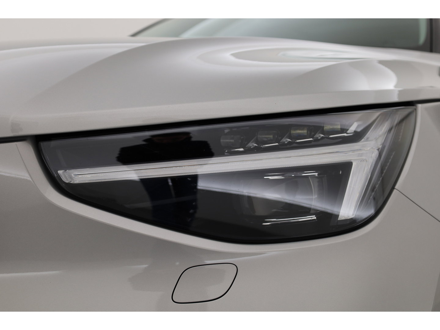 Volvo XC40 2.0 B3 Ultra Dark | Pano-dak | 360 camera | Leer | Pixel LED | ACC | Blis