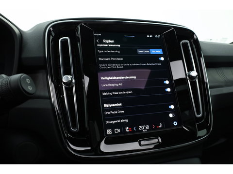 Volvo XC40 Single Motor Ultimate | Pano-dak | ACC | Blis | 360 Camera | H&K Audio | Memory stoelen |