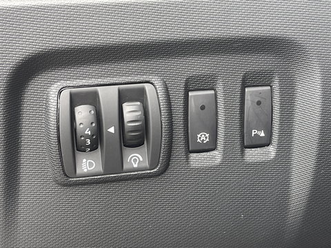 Renault Captur 0.9 TCe Dynamique | Trekhaak | Bluetooth | Airconditioning | Parkeersensoren | Keyless | 17'' Lichtmetaal | USB |