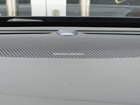 Volvo S60 2.0 Recharge T8 AWD 455PK Plus Bright |Schuif/kantel dak|H/K|360Cam|AutoPilot