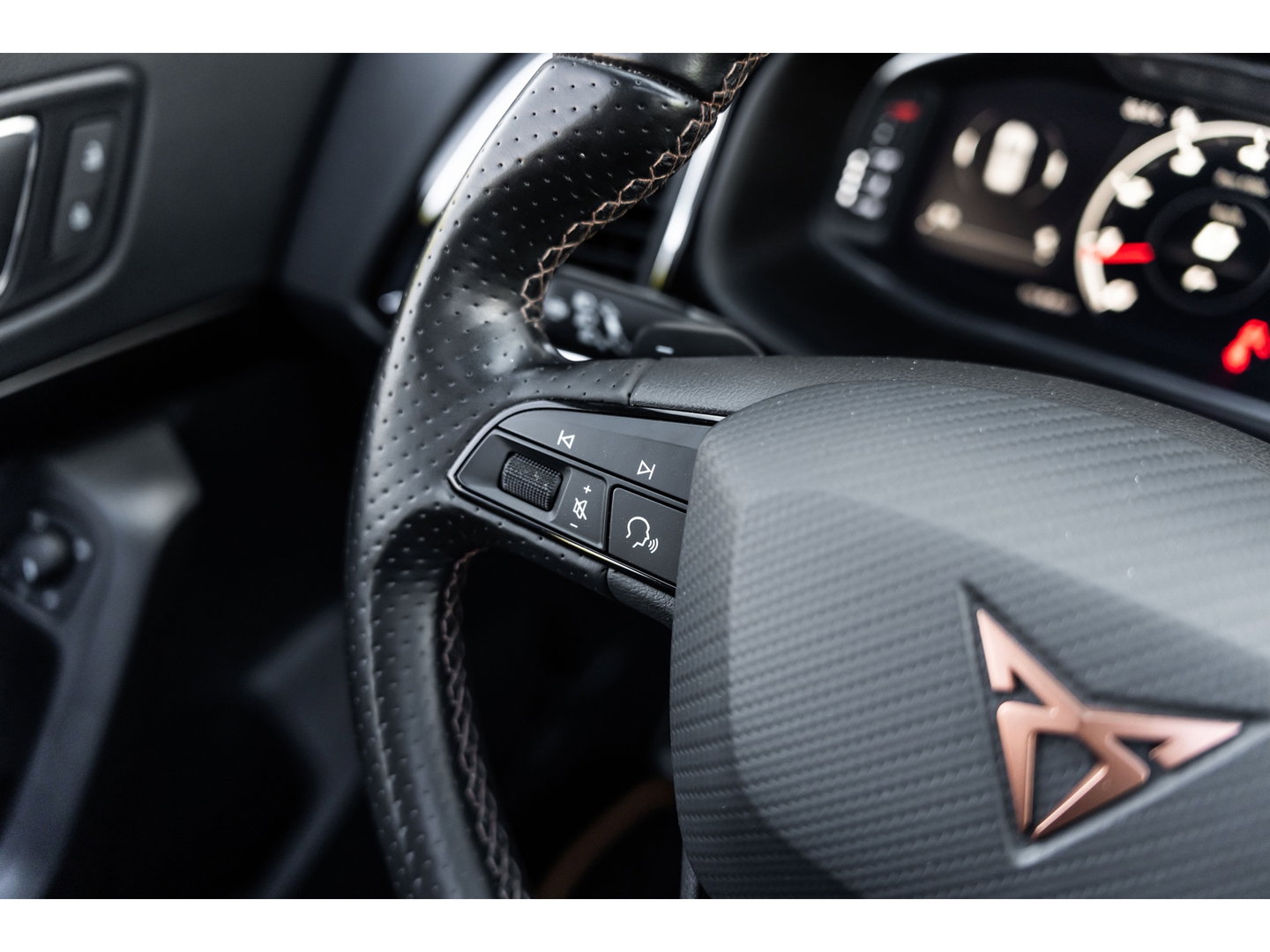CUPRA Ateca 2.0 TSI 4DRIVE PANO BEATS VIRTUAL TREKHAAK