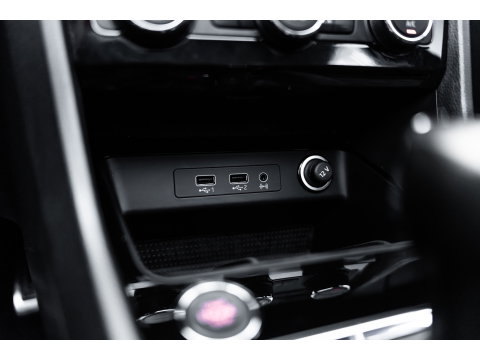 CUPRA Ateca 2.0 TSI 4DRIVE PANO BEATS VIRTUAL TREKHAAK