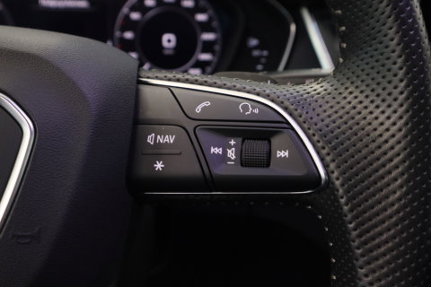 Audi Q5 50 TFSI e quattro S edition B&O Verw Achterbank ACC PDC 24 Maanden garantie* (Vraag naar de voorwaarden)