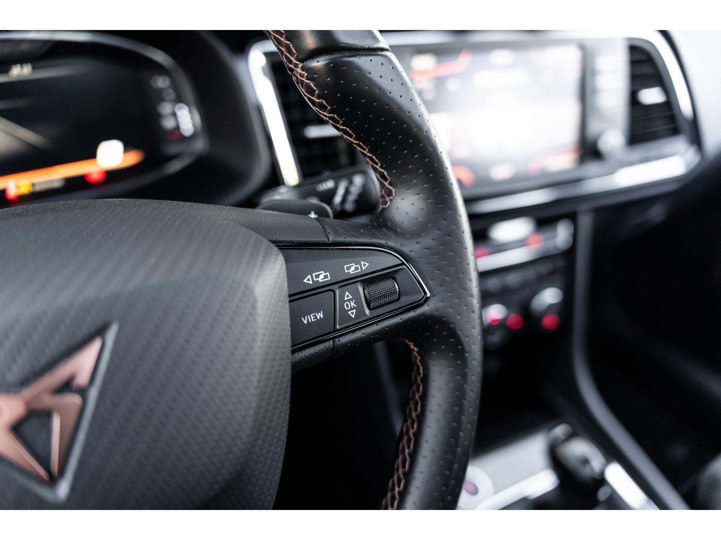 CUPRA Ateca 2.0 TSI 4DRIVE PANO BREMBO BEATS VIRTUAL CAMERA