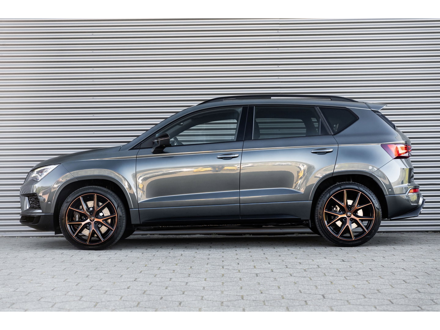CUPRA Ateca 2.0 TSI 4DRIVE PANO BREMBO BEATS VIRTUAL CAMERA