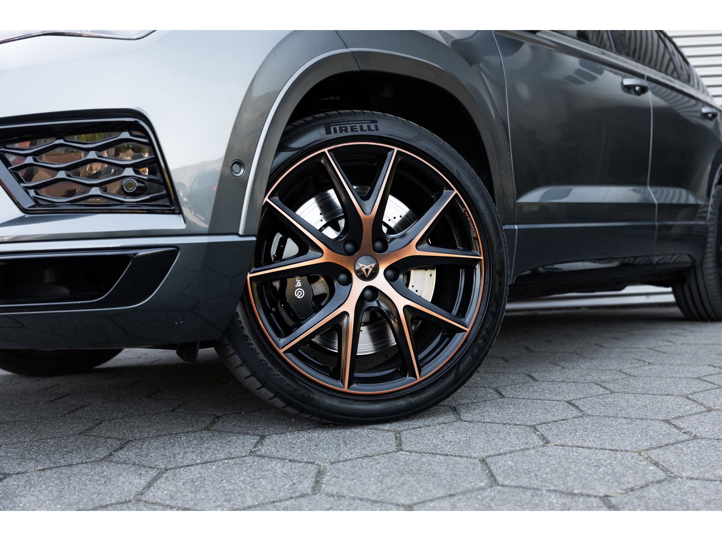 CUPRA Ateca 2.0 TSI 4DRIVE PANO BREMBO BEATS VIRTUAL CAMERA