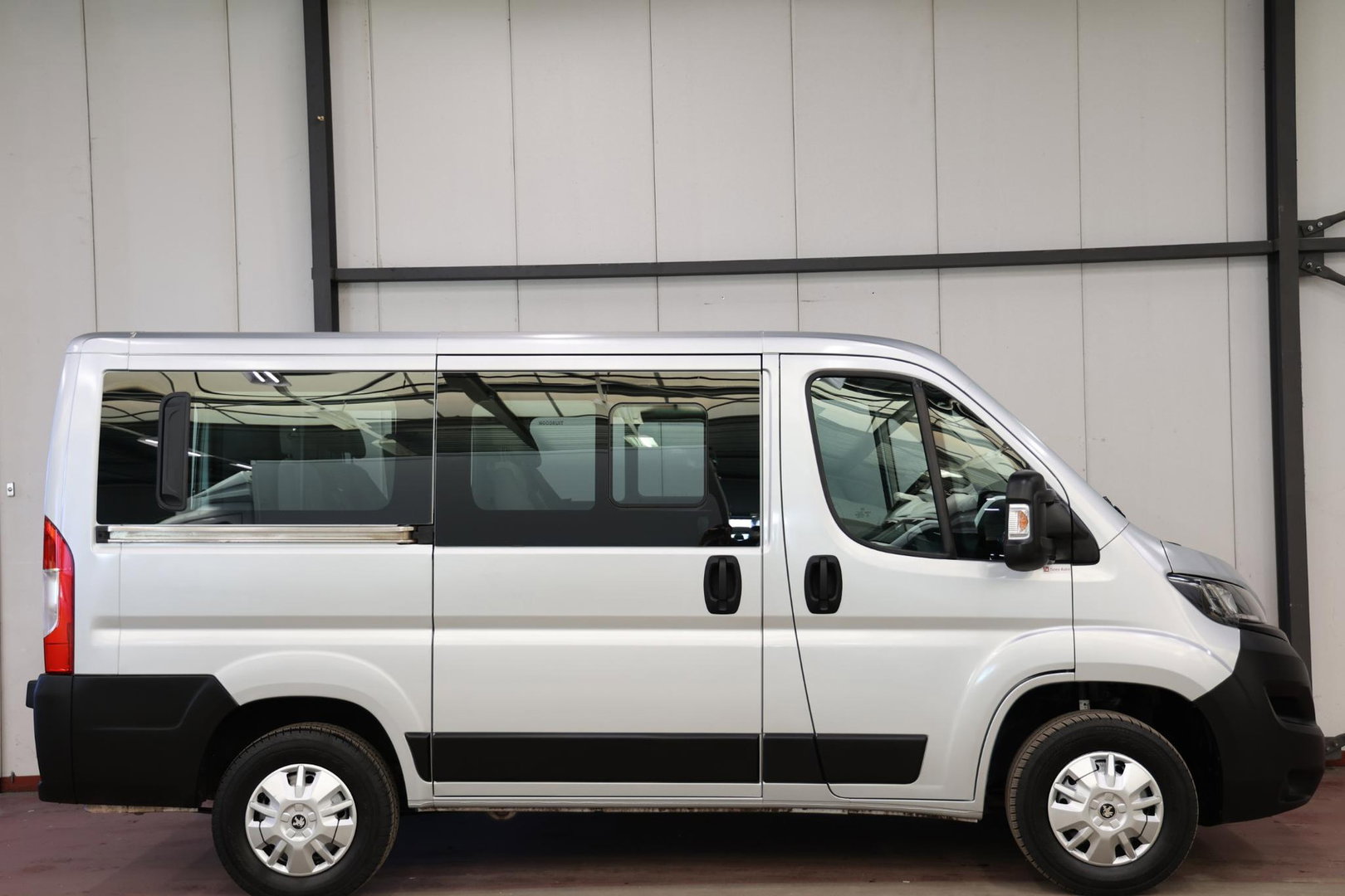 Peugeot Boxer 141PK PERSONENBUS 9 PERSOONS