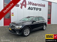 Volkswagen Tiguan - 1.5 TSI ACT Comfortline Business Virt. Cockpit. Elec. achterklep. trekhaak.