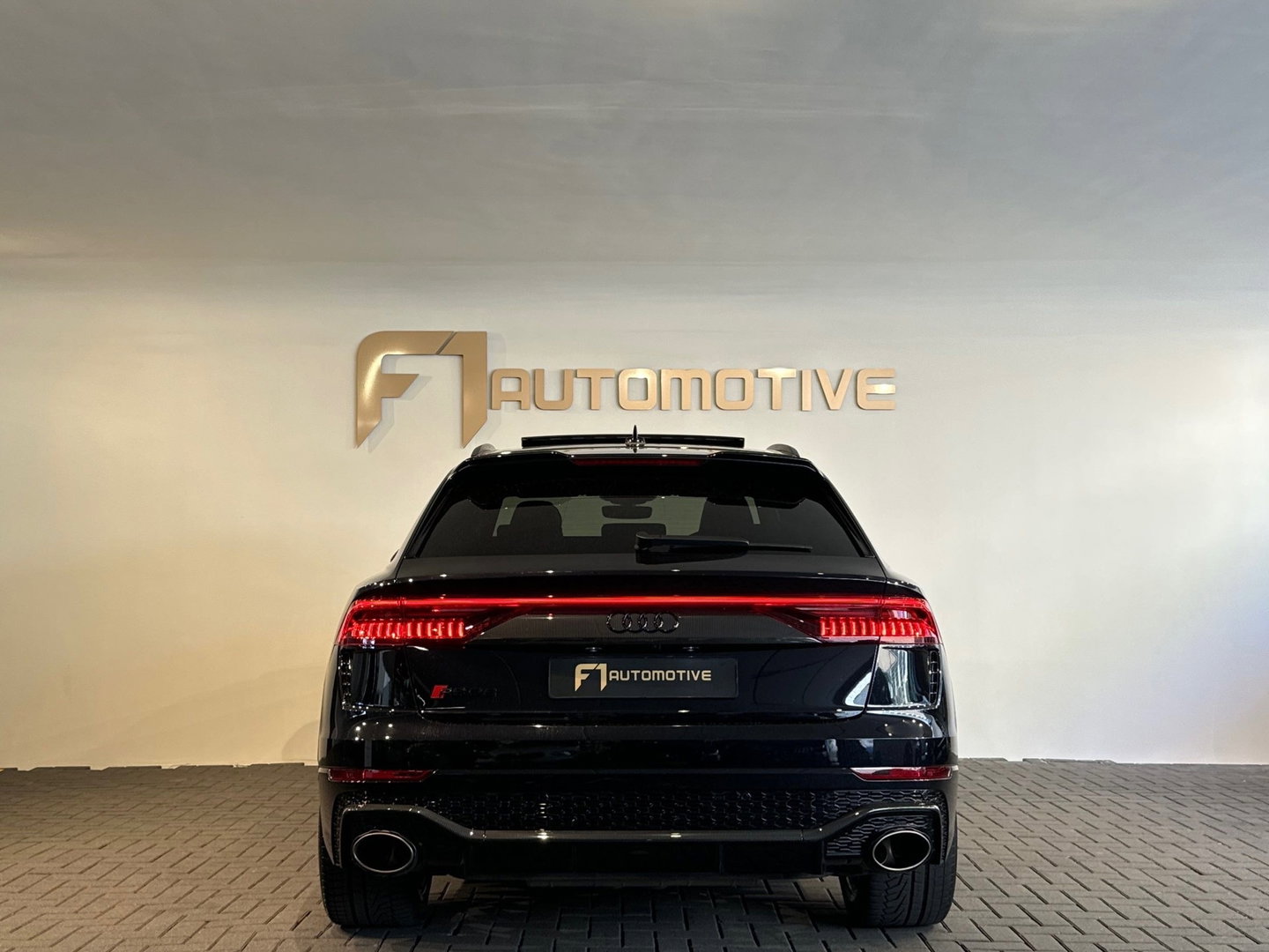 Audi RSQ8 4.0 TFSI quattro Pano|Ceramic|Akrapovic|Carbon|BTW