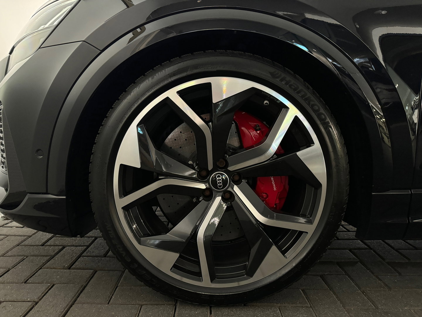 Audi RSQ8 4.0 TFSI quattro Pano|Ceramic|Akrapovic|Carbon|BTW