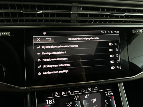 Audi RSQ8 4.0 TFSI quattro Pano|Ceramic|Akrapovic|Carbon|BTW