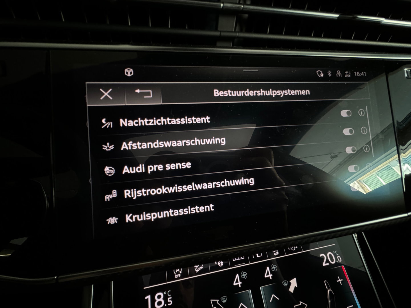 Audi RSQ8 4.0 TFSI quattro Pano|Ceramic|Akrapovic|Carbon|BTW