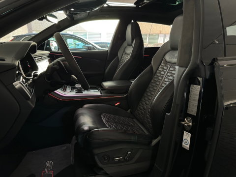 Audi RSQ8 4.0 TFSI quattro Pano|Ceramic|Akrapovic|Carbon|BTW