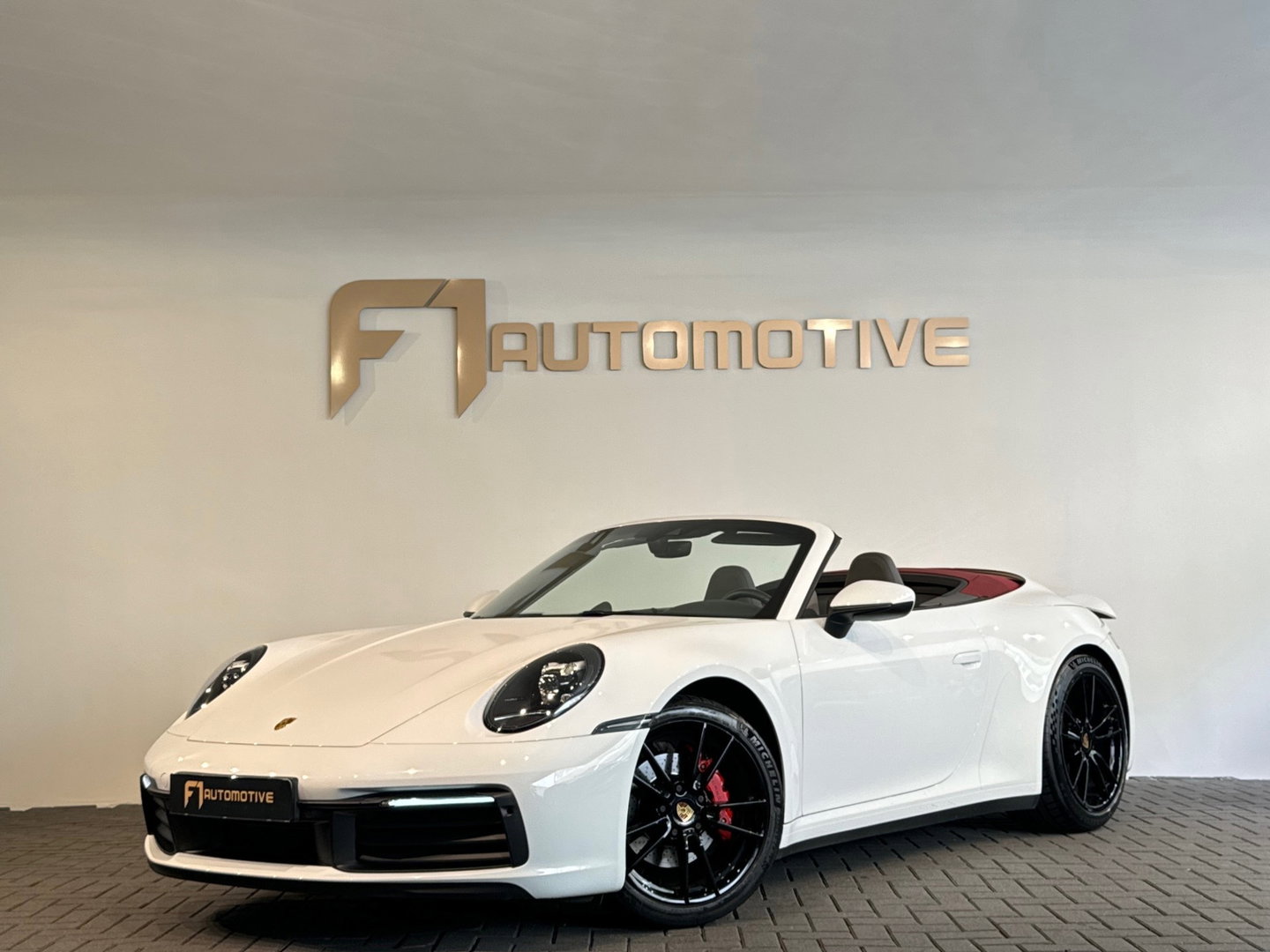 Porsche 911 Cabrio 3.0 Carrera 992 385PK Sportuitlaat|PDK