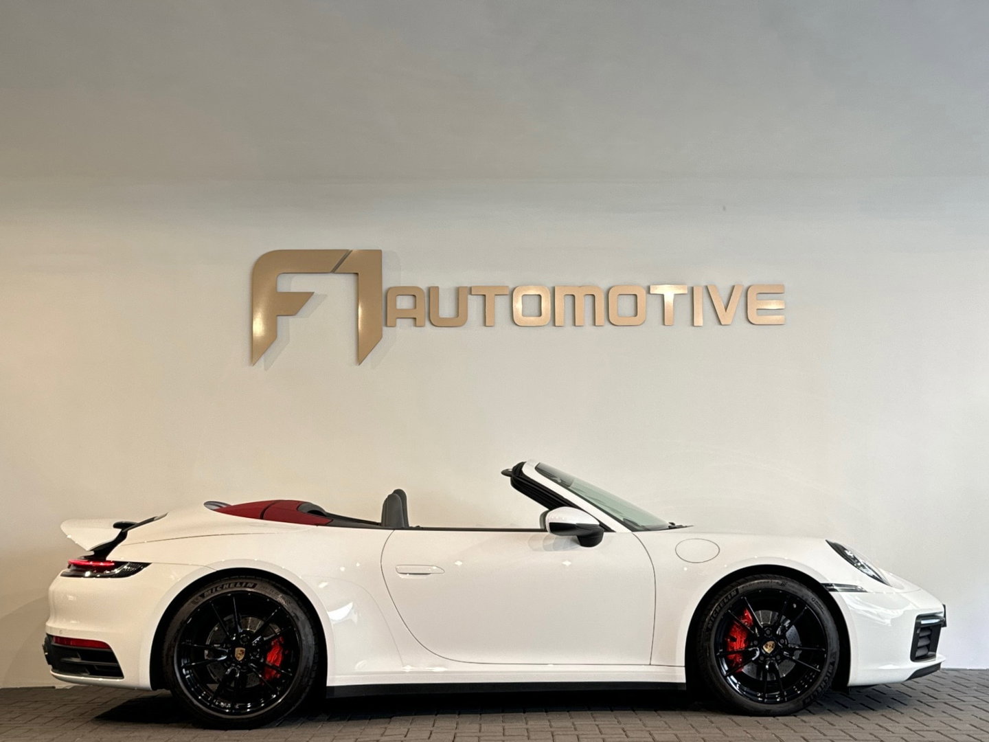 Porsche 911 Cabrio 3.0 Carrera 992 385PK Sportuitlaat|PDK