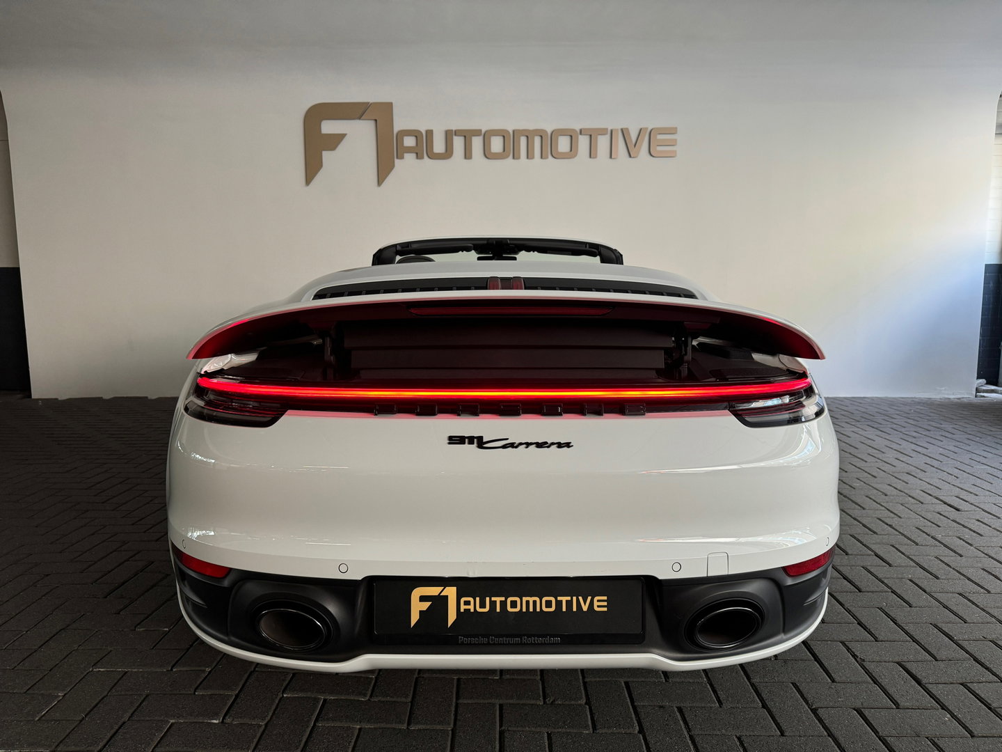 Porsche 911 Cabrio 3.0 Carrera 992 385PK Sportuitlaat|PDK