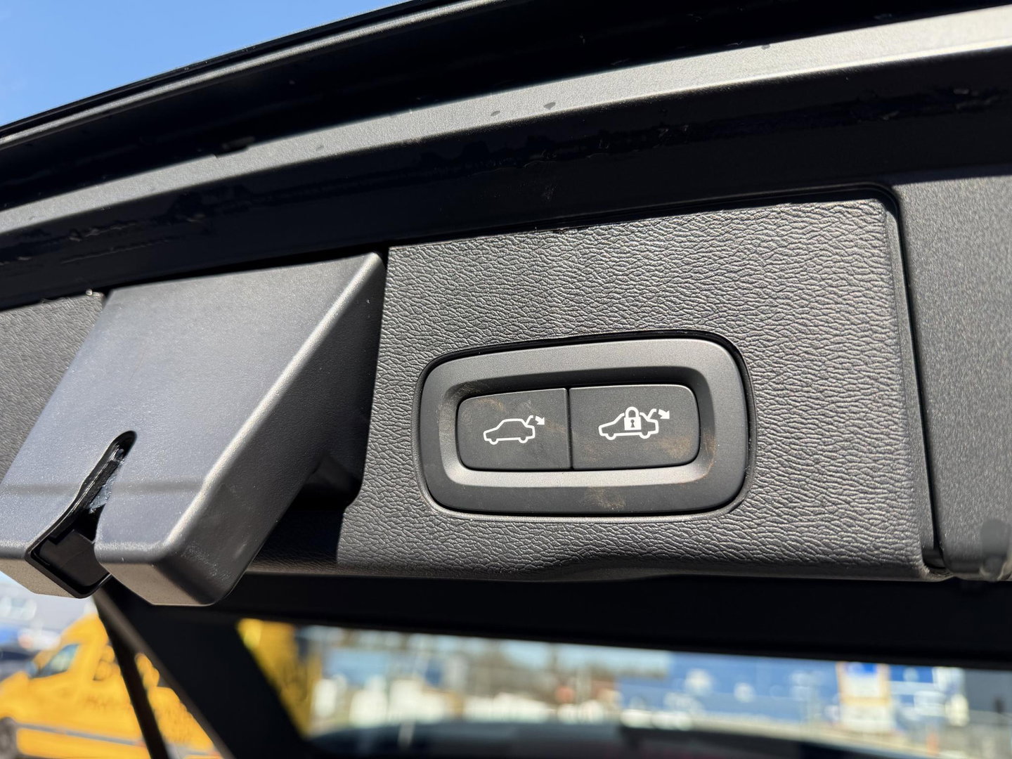 Volvo XC60 2.0 T8 Plug-in hybrid AWD Ultra Dark Facelift model l 360 l stoel verwarming l 455pk