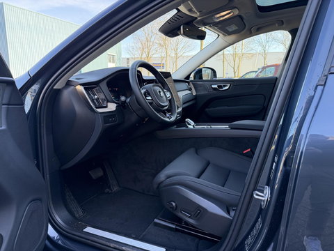 Volvo XC60 2.0 T8 Plug-in hybrid AWD Ultra Dark Facelift model l 360 l stoel verwarming l 455pk