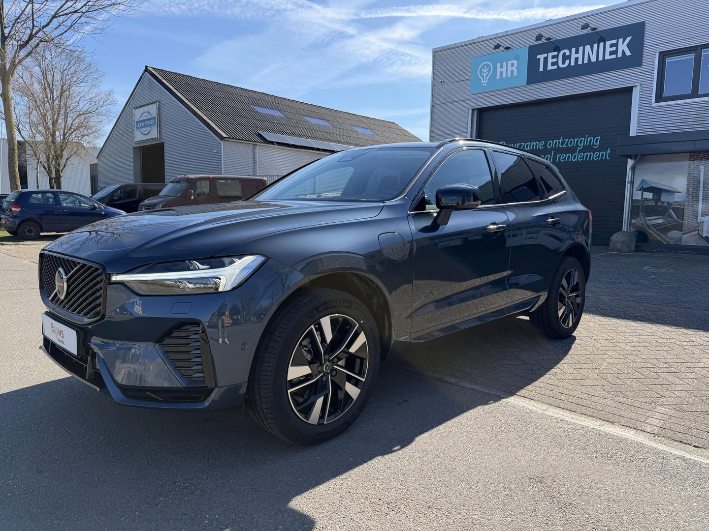 Volvo XC60 2.0 T8 Plug-in hybrid AWD Ultra Dark Facelift model l 360 l stoel verwarming l 455pk