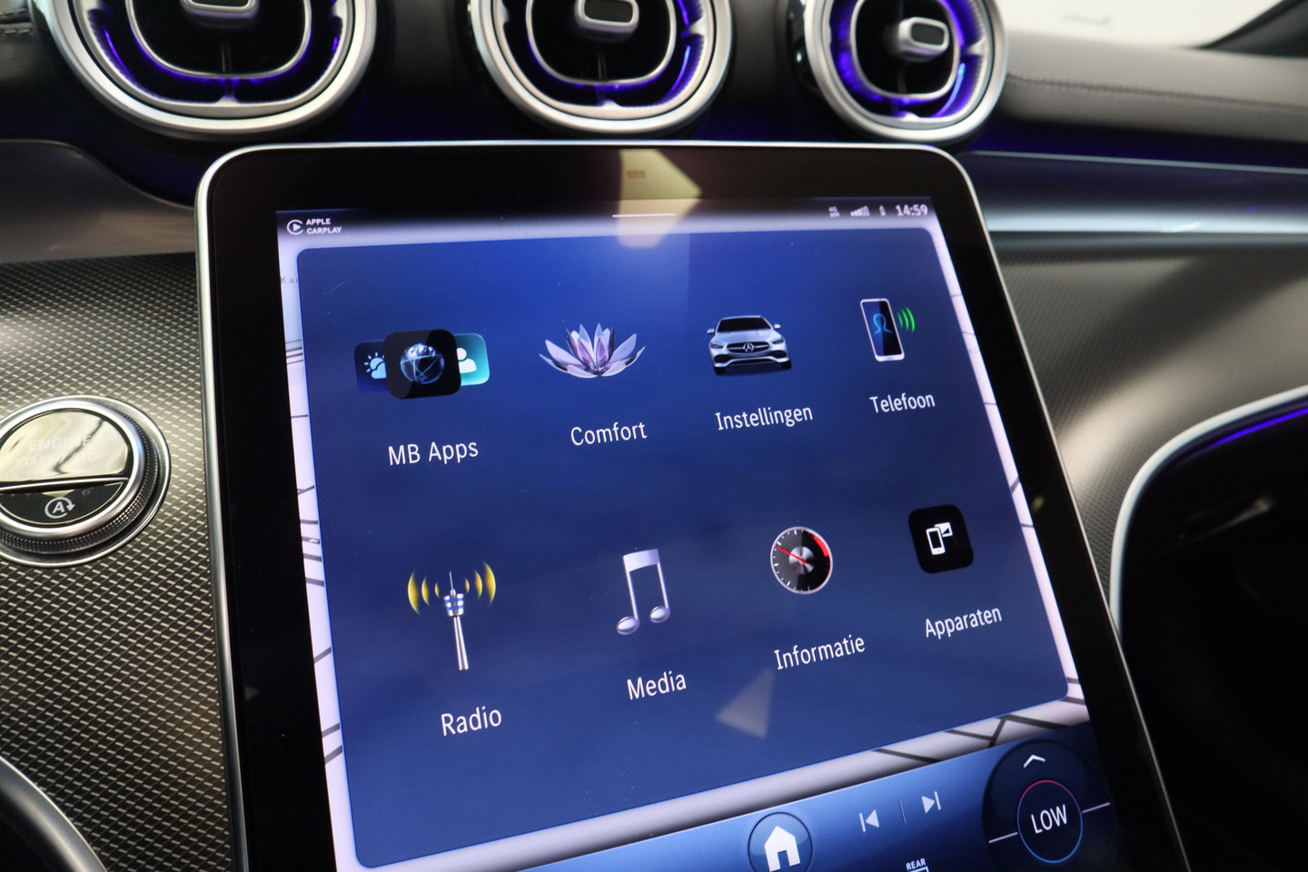 Mercedes-Benz C-Klasse 300 4MATIC AMG Line Burmester ACC Lane Assist Camera 24 Maanden garantie* (Vraag naar de voorwaarden)