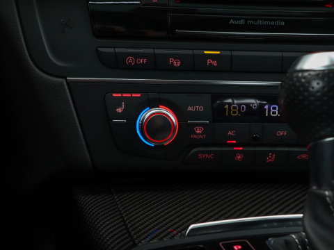 Audi RS6 4.0 TFSI RS 6 quattro Keramisch B&O Adv. HeadUp Nachtzicht Panodak Softclose