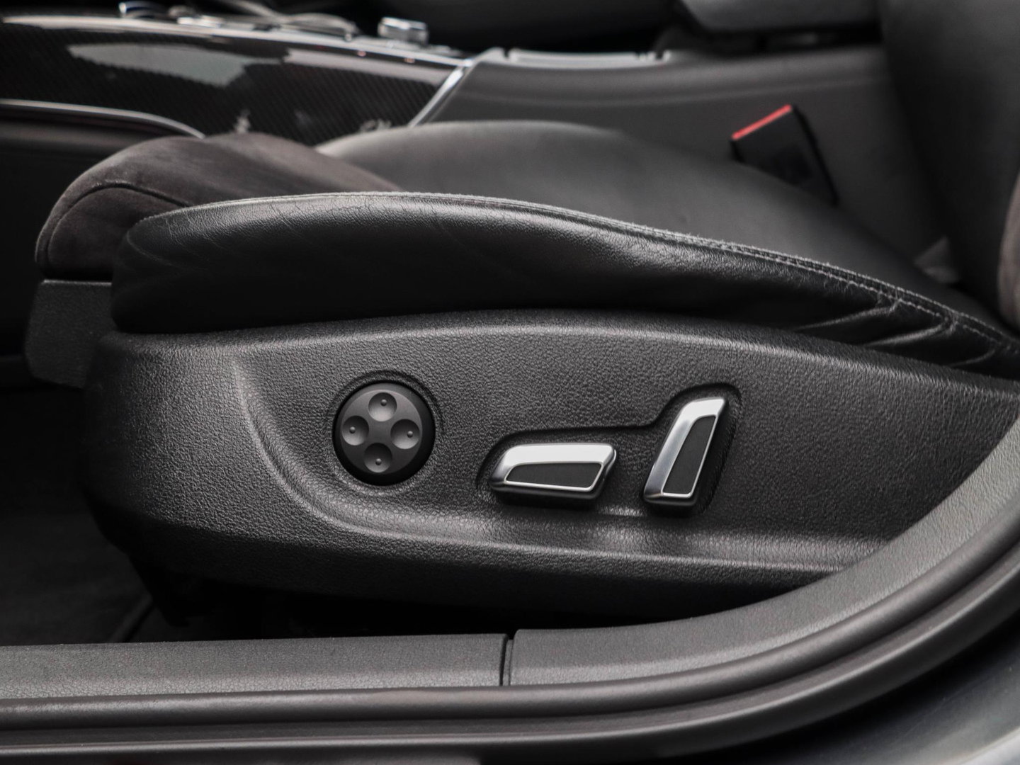 Audi RS6 4.0 TFSI RS 6 quattro Keramisch B&O Adv. HeadUp Nachtzicht Panodak Softclose