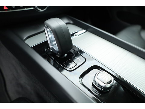 Volvo XC60 T6 Recharge Plus Bright | Pano | 21'' | Memory seats | 360cam | Leder | Harman Kardon