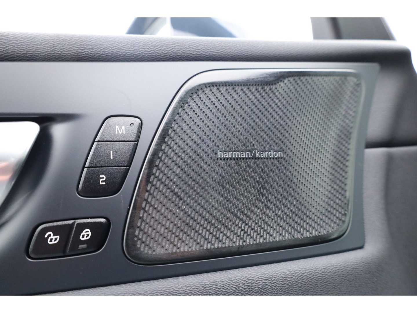 Volvo XC60 T6 Recharge Plus Bright | Pano | 21'' | Memory seats | 360cam | Leder | Harman Kardon
