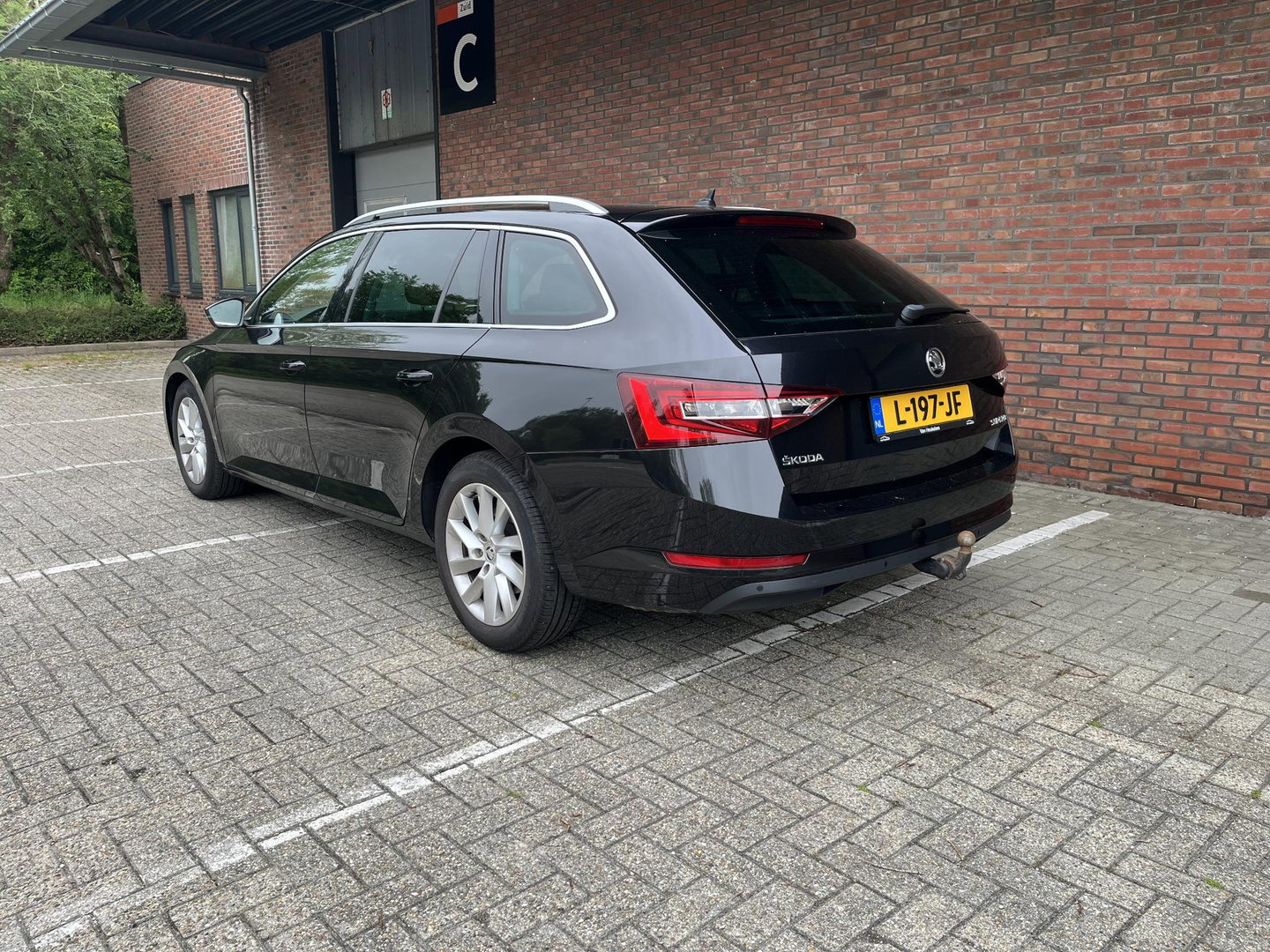 Škoda Superb Combi 1.8 TSI Style Business | TREKHAAK 1800 KG | ADAPTIVE CRUISE