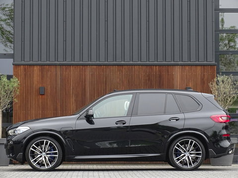 BMW X5 xDrive45e 394PK High Exec. M-Individual / carbon / Laser / 360°