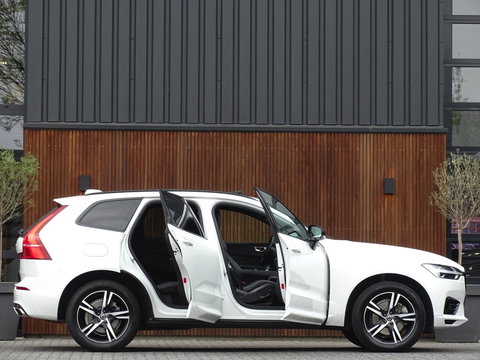 Volvo XC60 T6 310PK AWD Recharge / R-Design / panaroma / LED