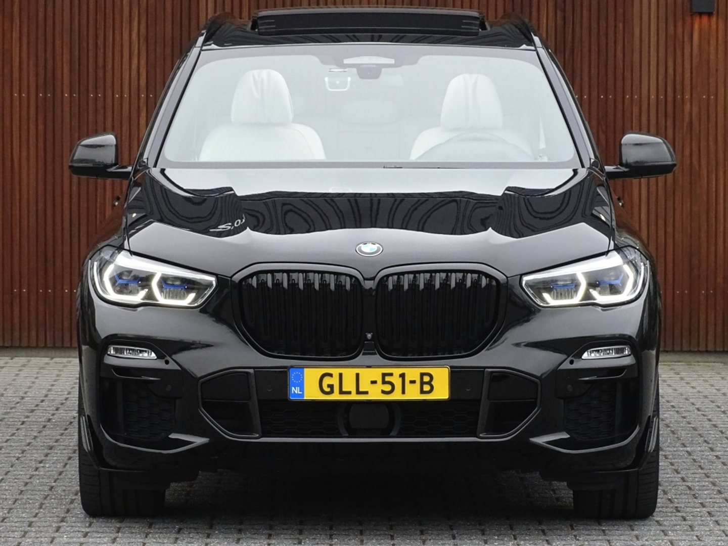BMW X5 xDrive45e 394PK High Exec. M-Individual / carbon / Laser / 360°