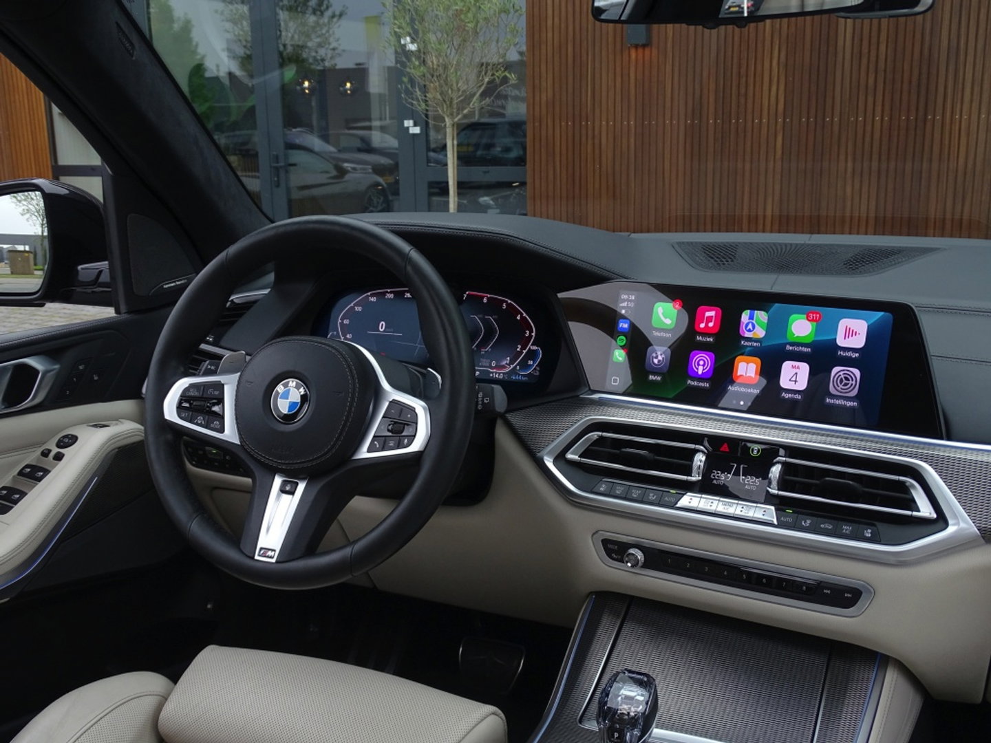 BMW X5 xDrive45e 394PK High Exec. M-Individual / carbon / Laser / 360°