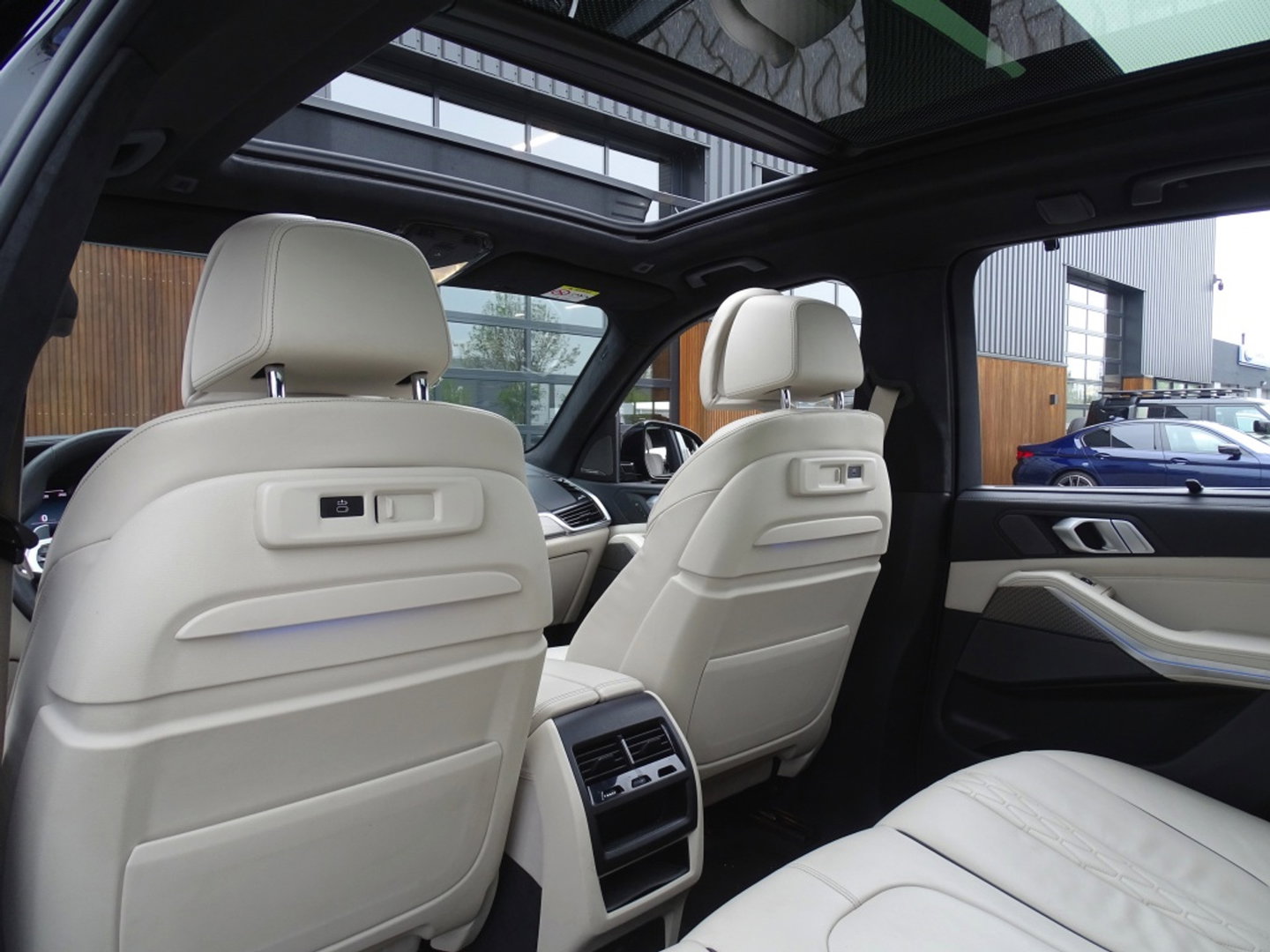BMW X5 xDrive45e 394PK High Exec. M-Individual / carbon / Laser / 360°