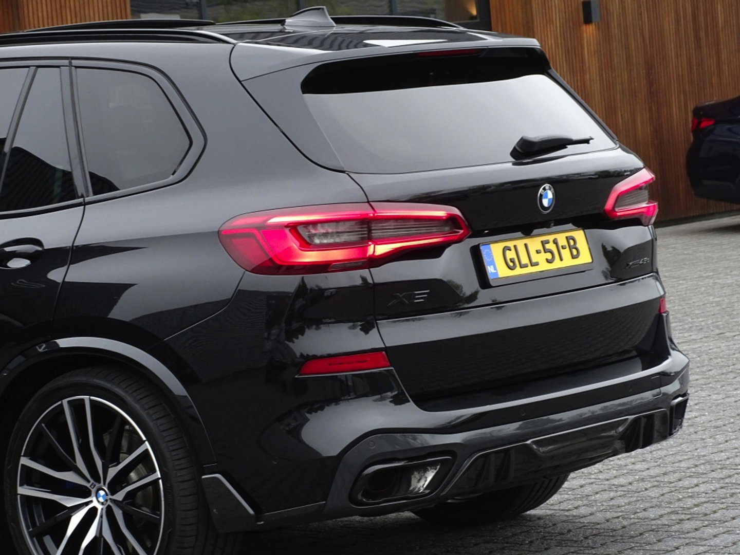BMW X5 xDrive45e 394PK High Exec. M-Individual / carbon / Laser / 360°