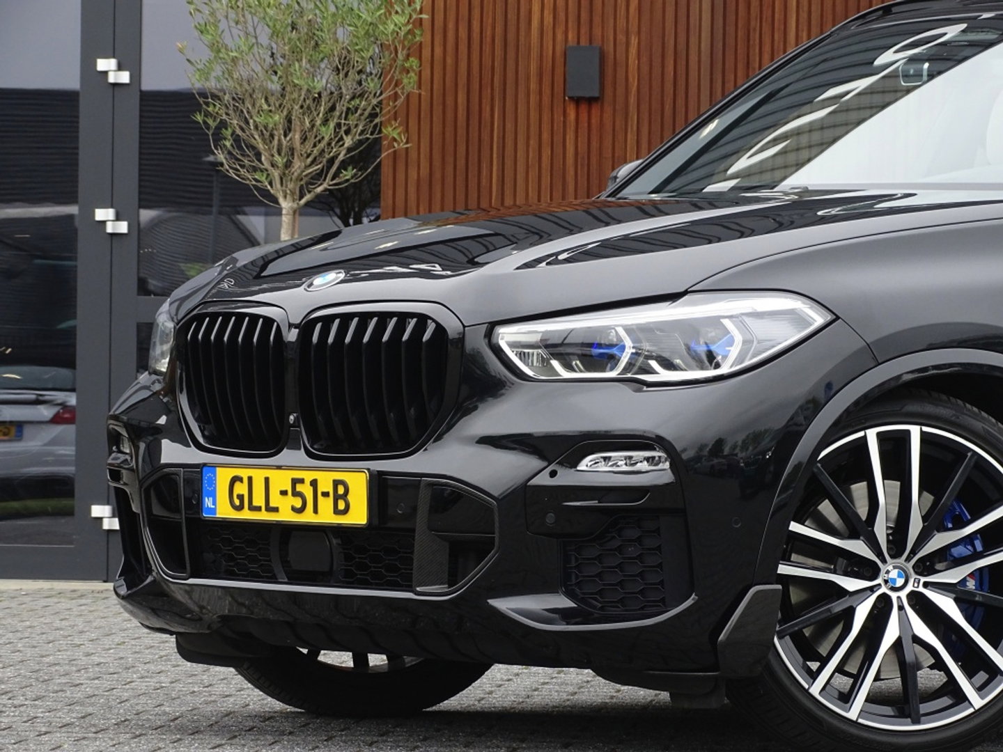 BMW X5 xDrive45e 394PK High Exec. M-Individual / carbon / Laser / 360°