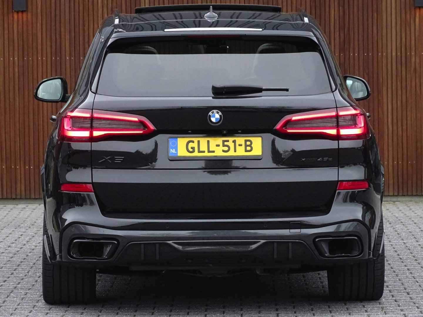 BMW X5 xDrive45e 394PK High Exec. M-Individual / carbon / Laser / 360°