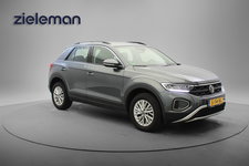 Volkswagen T-Roc - 1.5 TSI Life - Carplay, Digitaal Cockpit, Adapt. Cruise, Afn. Trekhaak