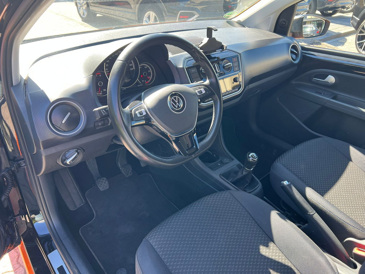 Volkswagen up!