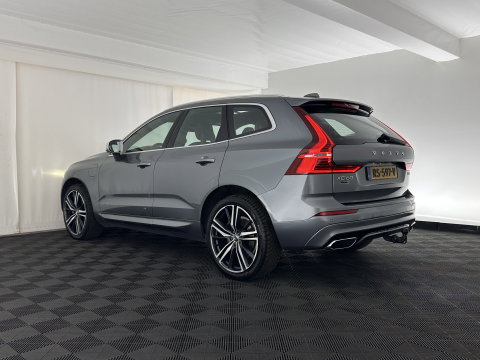 Volvo XC60 2.0 T8 Twin Engine AWD R-Design (INCL.BTW) *PANO | LEATHER-MICROFIBRE | FULL-LED | KEYLESS | AIR-SUSPENSION | HEATED-SPORTSEATS | DIGI-COCKPIT | CAMERA | NAVI-FULLMAP | ECC | PDC | CRUISE | 21''ALU | TOWBAR*