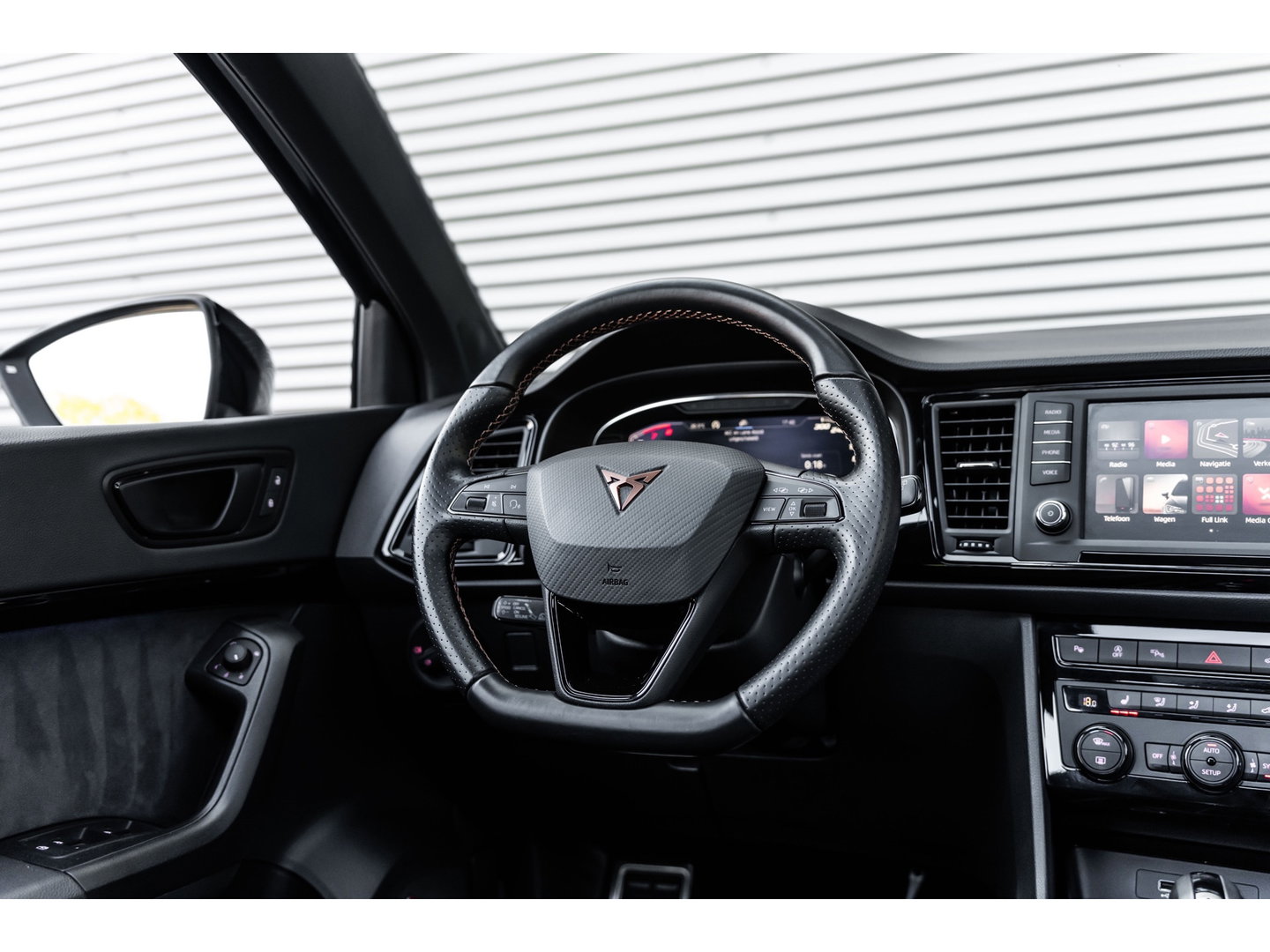 CUPRA Ateca 2.0 TSI 4DRIVE PANO BEATS TREKHAAK 360 CAMERA