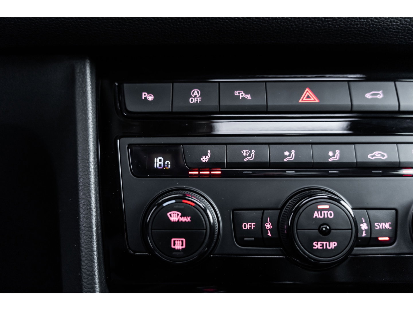 CUPRA Ateca 2.0 TSI 4DRIVE PANO BEATS TREKHAAK 360 CAMERA